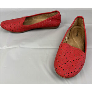 White Mountain Flats Women's Size 10 Red Perforated Slip On